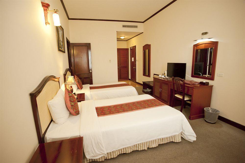 Asean Halong Hotel Ha Long Bagian luar foto