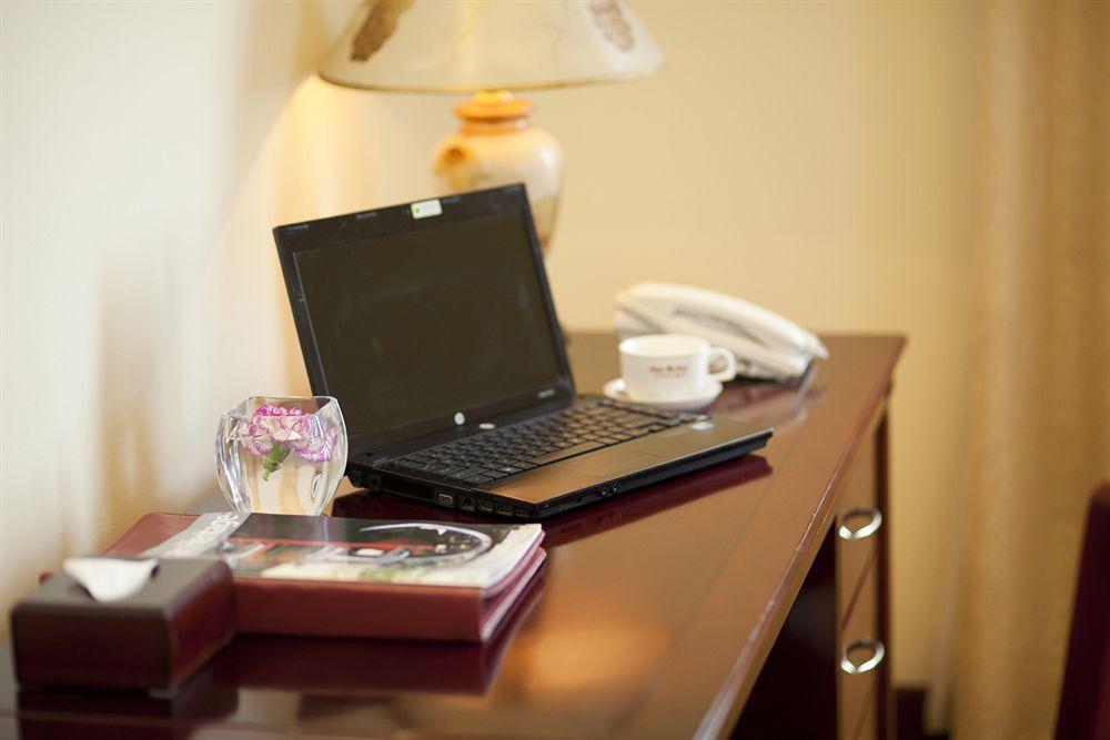 Asean Halong Hotel Ha Long Bagian luar foto